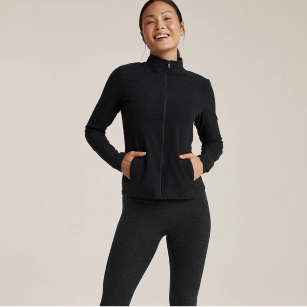 Beyond Yoga x Peloton Black Jacket - Picture 5 of 8